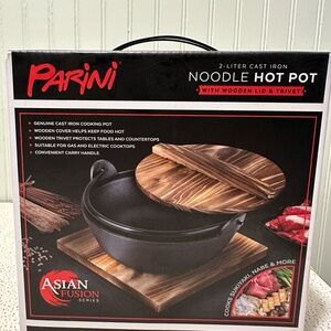 Parini Noodle Hot Pot